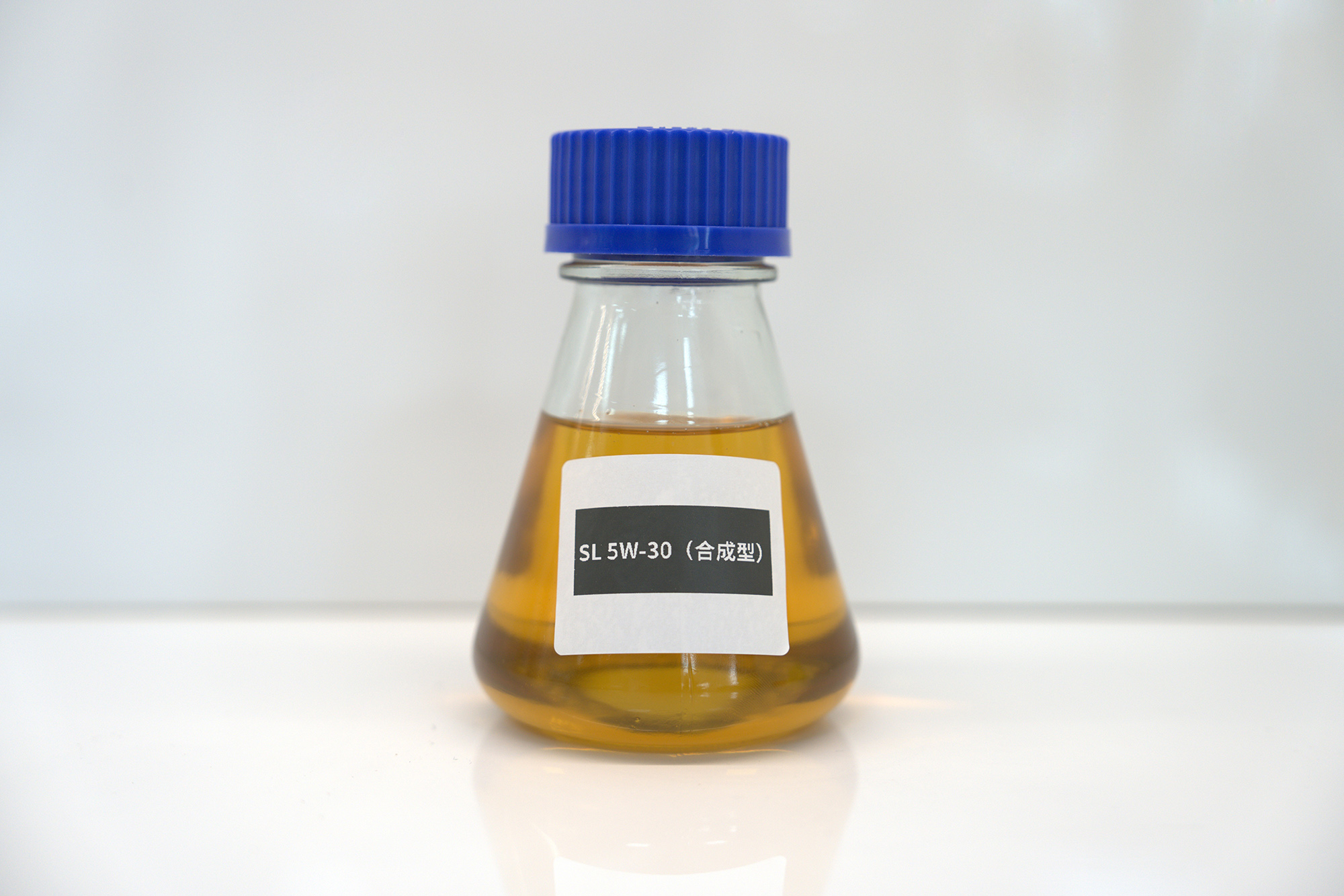 SL synthetic gasoline engine oil 5W-30