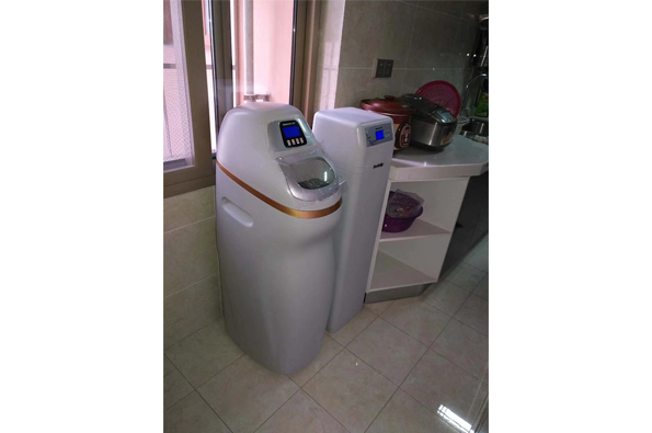 润莱全屋净水设备,家用中央软水机,叠片式前置过滤器