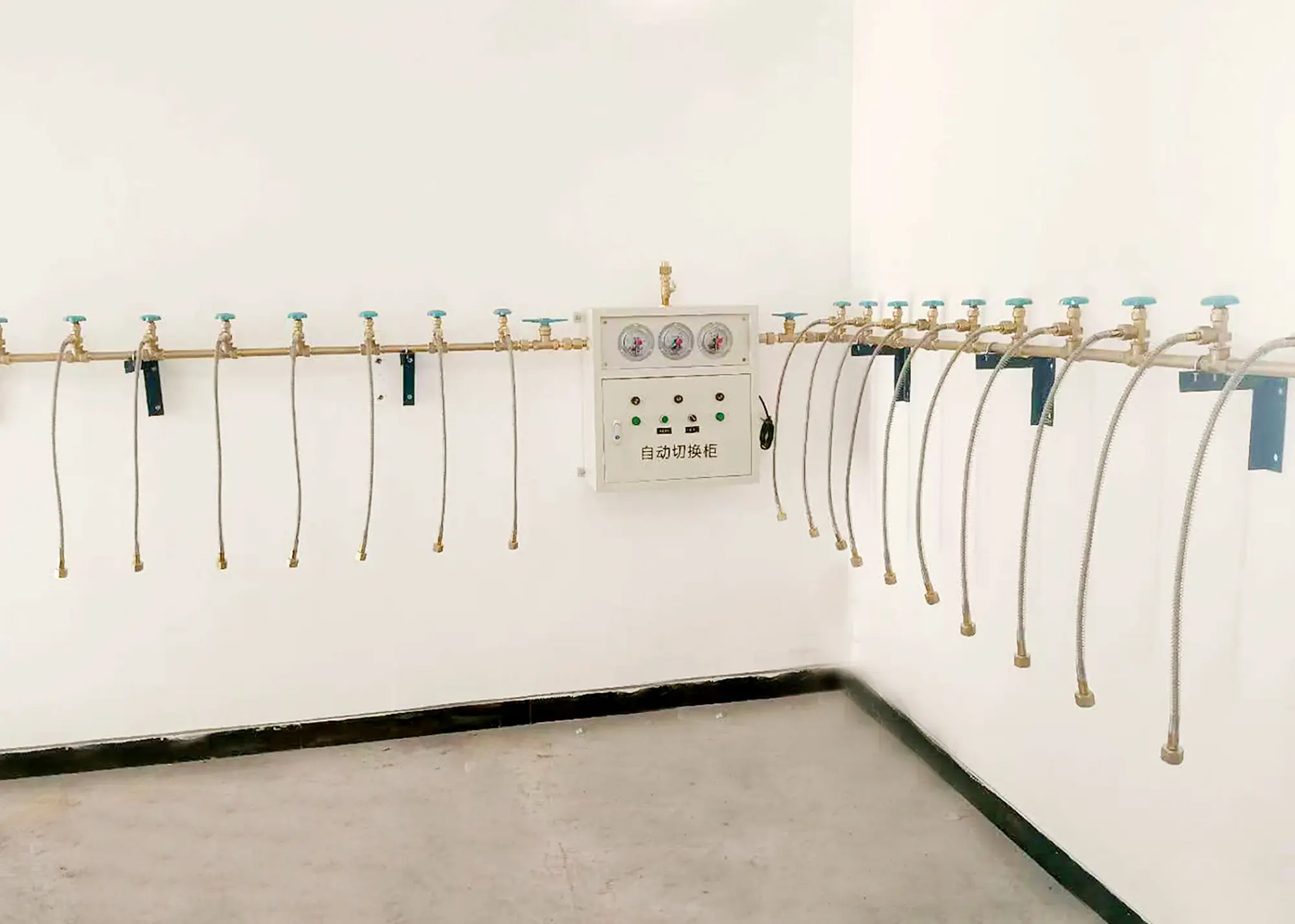 芮城中心供氧系统安装工程：医疗安全保障的关键环节，从规范施工到优化升级